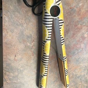 Chi lemon hair flat iron